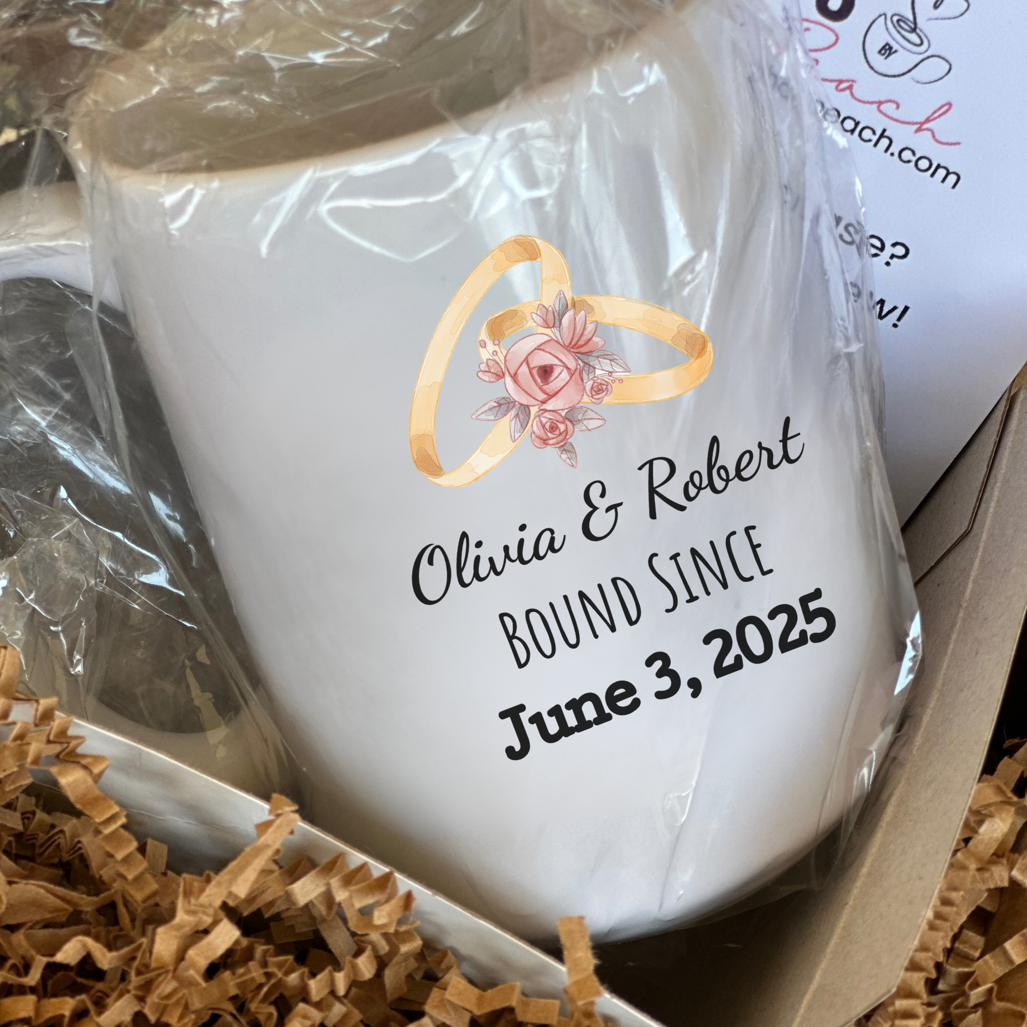 Personalized mug with rings design and text in a gift box